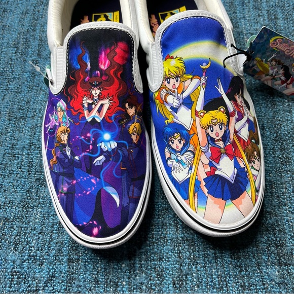Vans x Sailor Moon Comfycush Slip On Sneakers Limited Edition - Picture 3 of 9